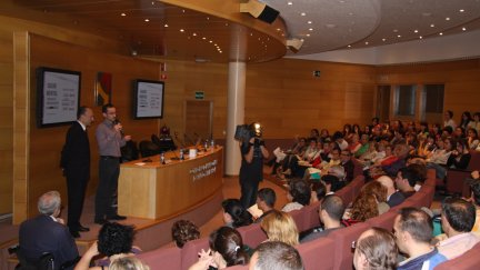 Mesa redonda "Salud mental y medios de comunicación"