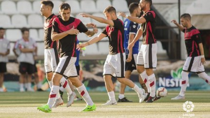 Dorado en un entrenamiento con el Rayo.