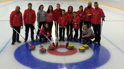 Equipo de curling del Club Hielo Jaca.