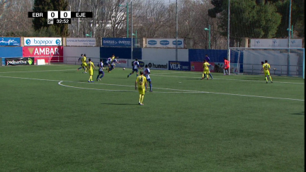 Ebro y Ejea han protagonizado un duelo muy intenso.