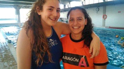 Inés Rosales, jugadora la Escuela Waterpolo Zaragoza.