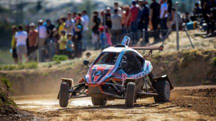 Juan José Moll, ganador de Car Cross en la prueba del campeonato de España en MotorLand.