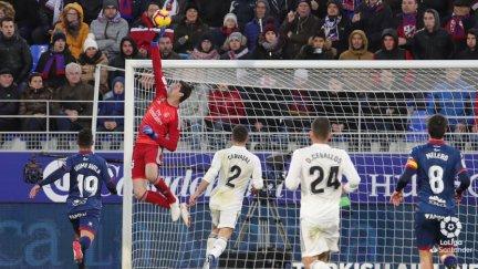 La SD Huesca en la primera vuelta con el Real Madrid.