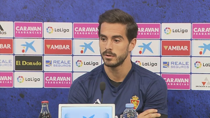 Javi Ros durante la rueda de prensa.