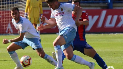 El Real Zaragoza en el último encuentro ante el Extremadura.
