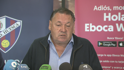 Agustín Lasaosa en la rueda de prensa.