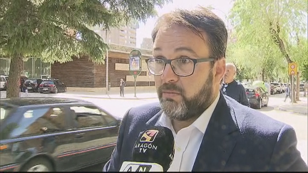 El abogado de la SD Huesca atendiendo a Aragón Televisión.