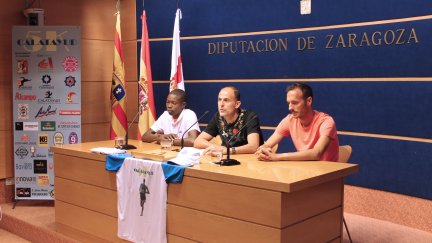 Imagen de la rueda de prensa de la presentación de la carrera.