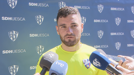 Javi Galán atendiendo este martes a los medios.