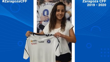 Marta Valero juega de mediocentro o de central.
