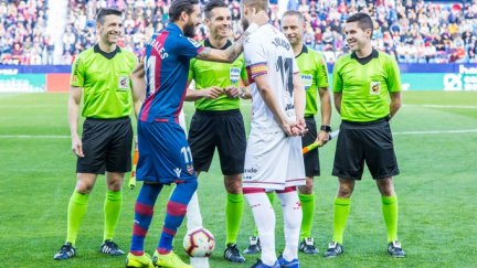 La SD Huesca durante el encuentro ante el Levante.