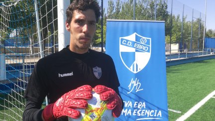 Eduardo Loscos volverá a defender la camiseta del CD Ebro.