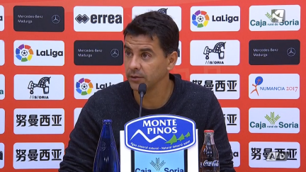 Míchel Sánchez durante la rueda de prensa de este sábado.