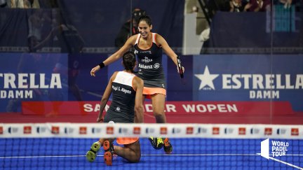 Las Alayeto en el momento que consiguen el paso a la final.