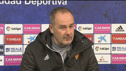 El entrenador del Real Zaragoza en la rueda de prensa previa al derbi.