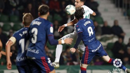 La SD Huesca durante el partido. Foto: La Liga.