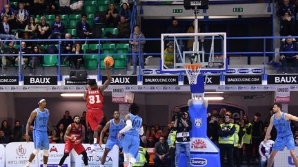 Ennis ha dado la victoria a Casademont en la última jugada.