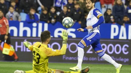 Javi Ros en el reciente encuentro ante el Racing de Santander de esta temporada.