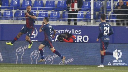 La SD Huesca durante un partido. Foto: La Liga.