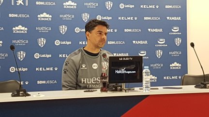 Míchel Sánchez durante la rueda de prensa.