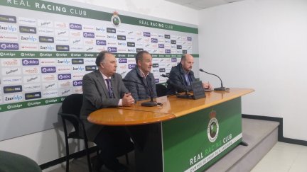 Víctor, en su comparecencia en El Sardinero.