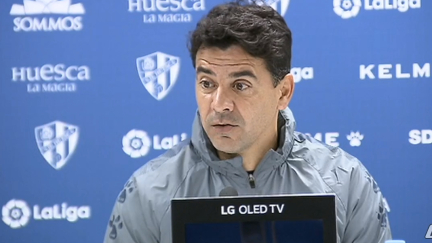 Míchel Sánchez durante la rueda de prensa.