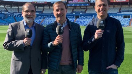 Alberto Belsué, junto a Ortiz Remacha y Jorge San Martín en La Romareda.