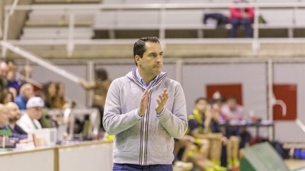 Guillermo Arenas en un encuentro de esta temporada.