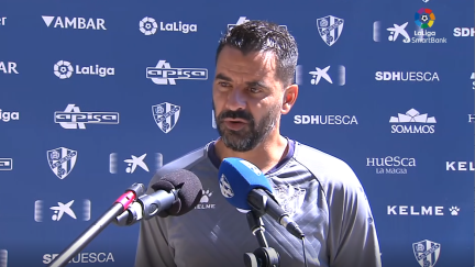 Míchel Sánchez, entrenador de la SD Huesca.