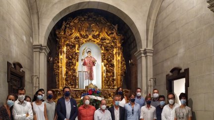 Momento de la ofrenda a San Lorenzo.