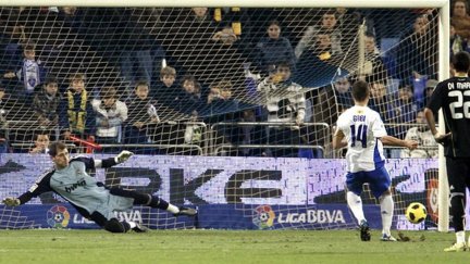 Iker Casillas durante un partido en La Romareda. Foto: LaLiga.