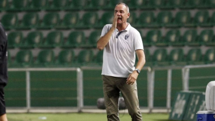 Víctor Fernández, en el partido ante el Elche