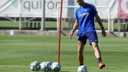 Haris Vučkić durante un entrenamiento con el Real Zaragoza