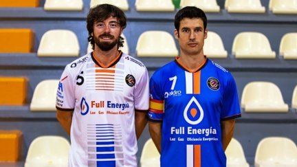 Nano Modrego y Muniesa posan con las nuevas equipaciones
