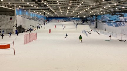 Una imagen de los entrenamientos llevados a cabo en el Madrid Snowzone.