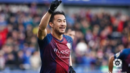 Shinji Okazaki durante un encuentro con la SD Huesca