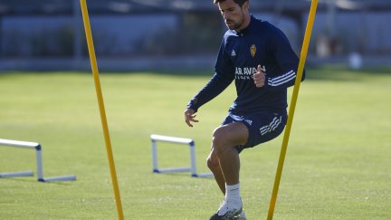 Adrián González durante un entrenamiento del Real Zaragoza