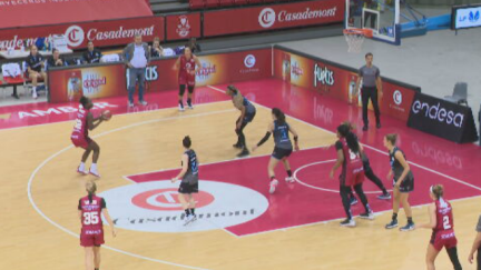 Lance del partido del Casademont Femenino