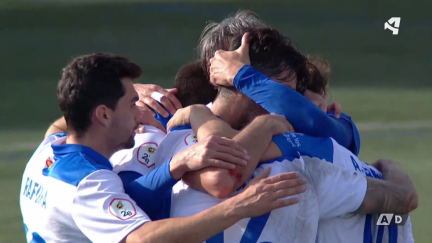 La SD Ejea celebrando la primera victoria.