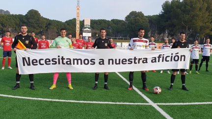 Minutos antes de comenzar el choque frente al Fraga y Teruel