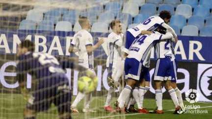 Los jugadores del Real Zaragoza celebran el gol anotado por Bermejo el viernes. Foto: LaLiga