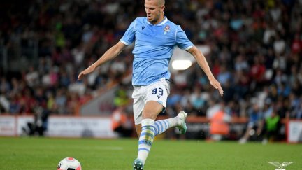 Danis Vavro, en un partido con la Lazio.