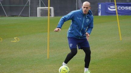 Sandro, en la sesión de entrenamiento de ayer domingo.