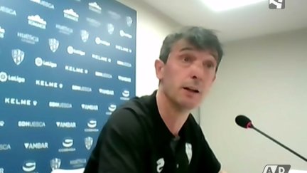 Pacheta en la sala de prensa de El Alcoraz