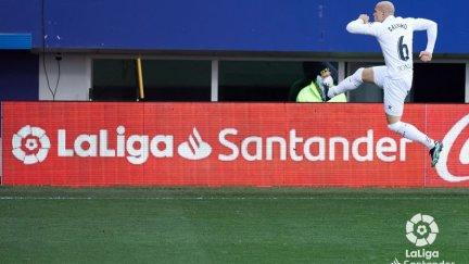 Sandro celebra el gol anotado en Ipurúa.