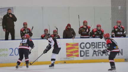 Imagen de un encuentro del CH Jaca femenino