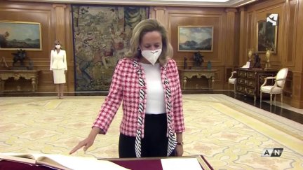 Nadia Calviño jurando su cargo de Vicepresidenta segunda