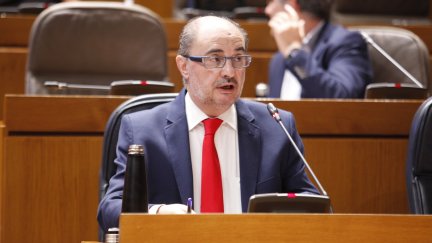 Presidente de Aragón, Javier Lambán, en las Cortes (EP)