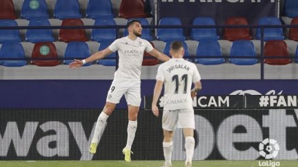 La SD Huesca durante el partido ante el Levante. Foto: LaLiga.