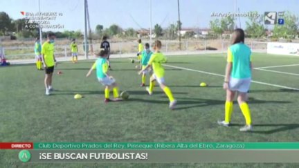 Se buscan futbolistas